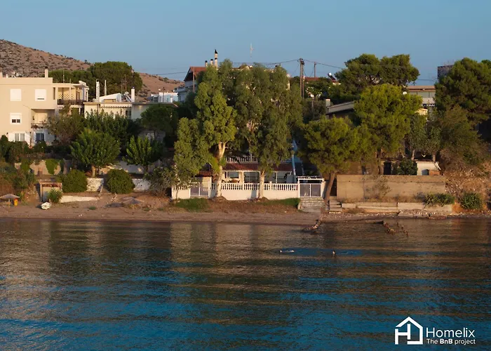 Sandy - Seafront & Luxury Holiday home *