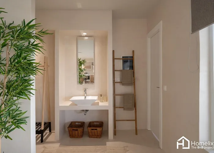 Sandy - Seafront & Luxury Holiday home Chalkida