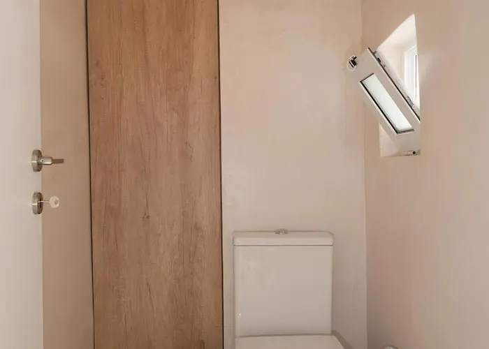 Sandy - Seafront & Luxury Holiday home *